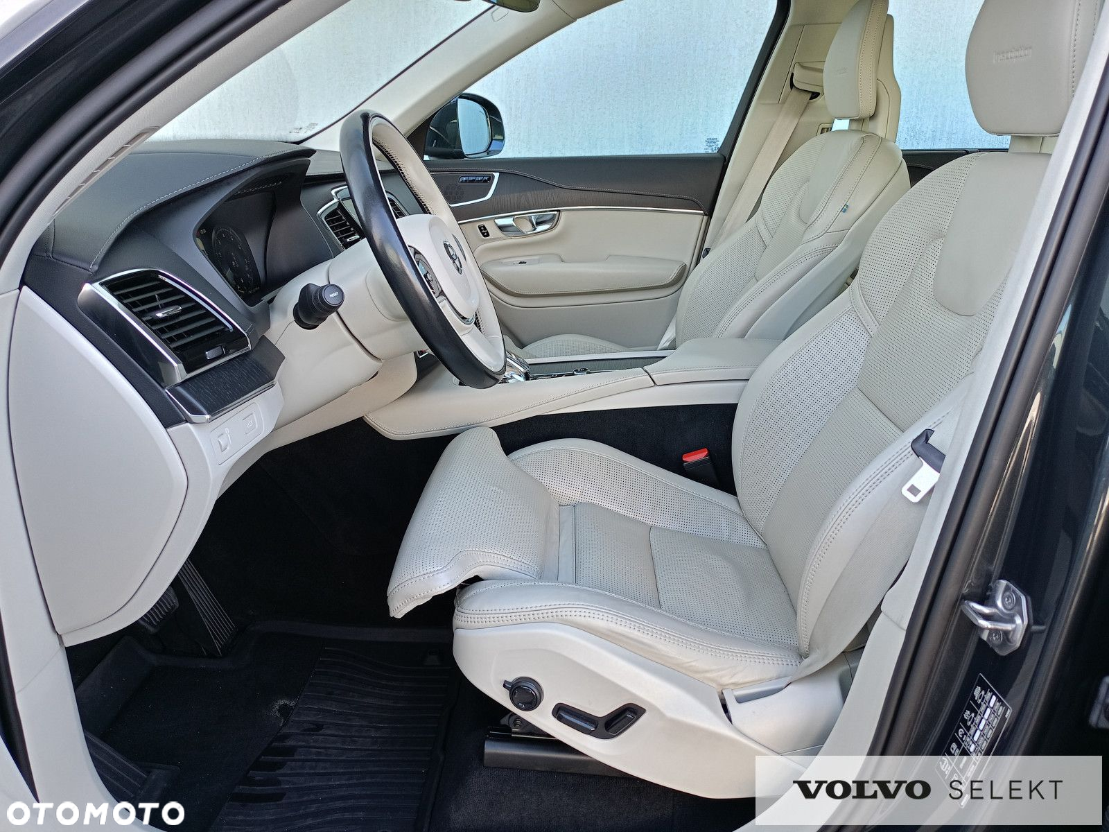 Volvo XC 90 - 12