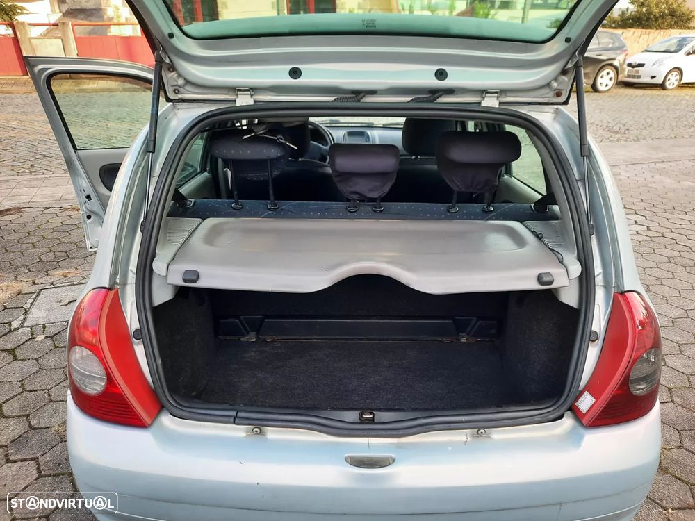 Renault Clio 1.5 dCi Confort - 8