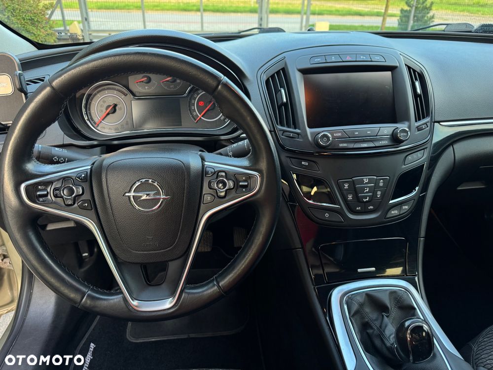 Opel Insignia 2.0 CDTI Cosmo 4x4 S&S - 10