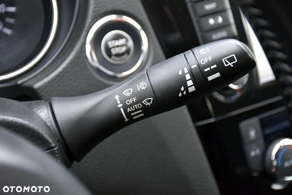 Nissan Qashqai 1.3 DIG-T N-Connecta - 23