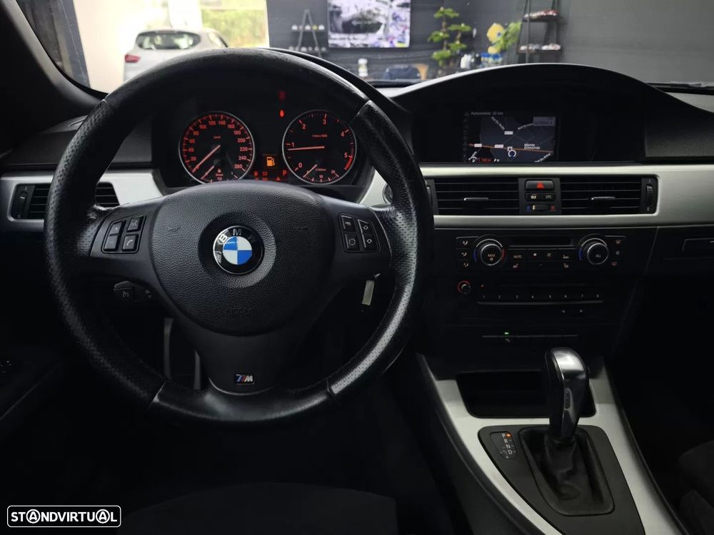 BMW 320 d DPF Aut. M Sport Edition - 23