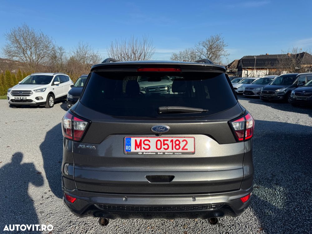 Ford Kuga 2.0 TDCi 4x4 Aut. ST-Line - 9