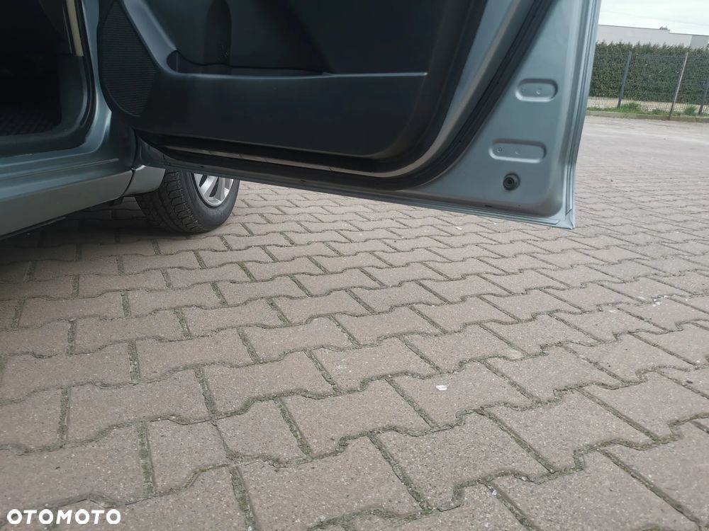 Toyota Yaris 1.4 D-4D Luna - 19