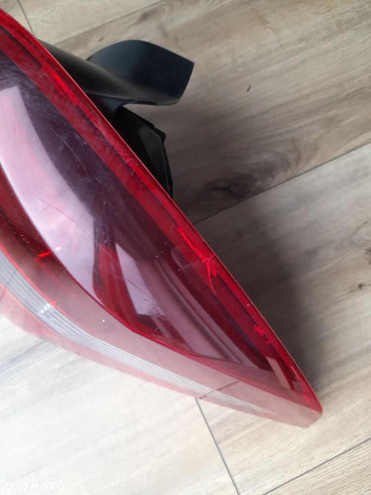 RENAULT LAGUNA III KOMBI LAMPA PRAWA TYLNA TYĽ - 12