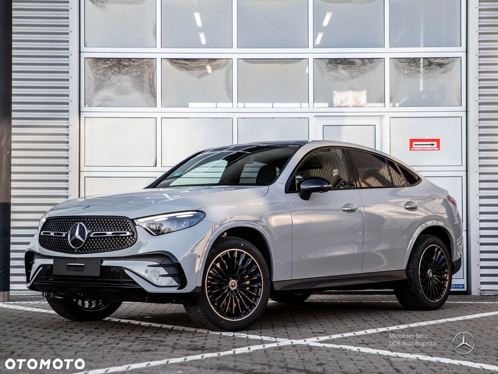 Mercedes-Benz GLC 300 e PHEV 4-Matic AMG Line - 1