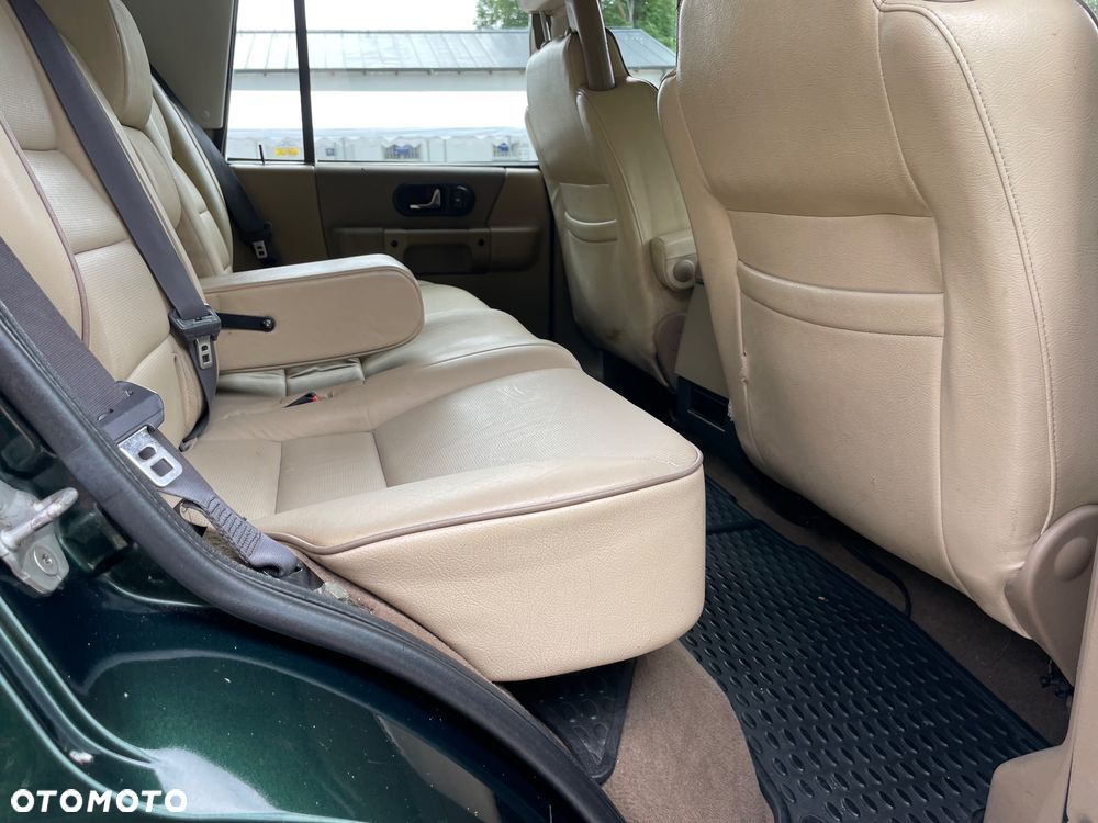 Land Rover Discovery - 25