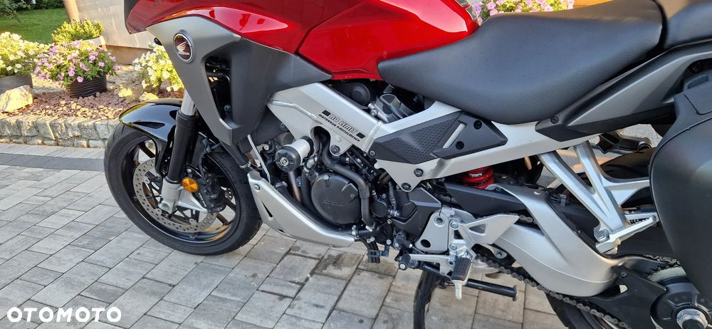 Honda VFR - 17