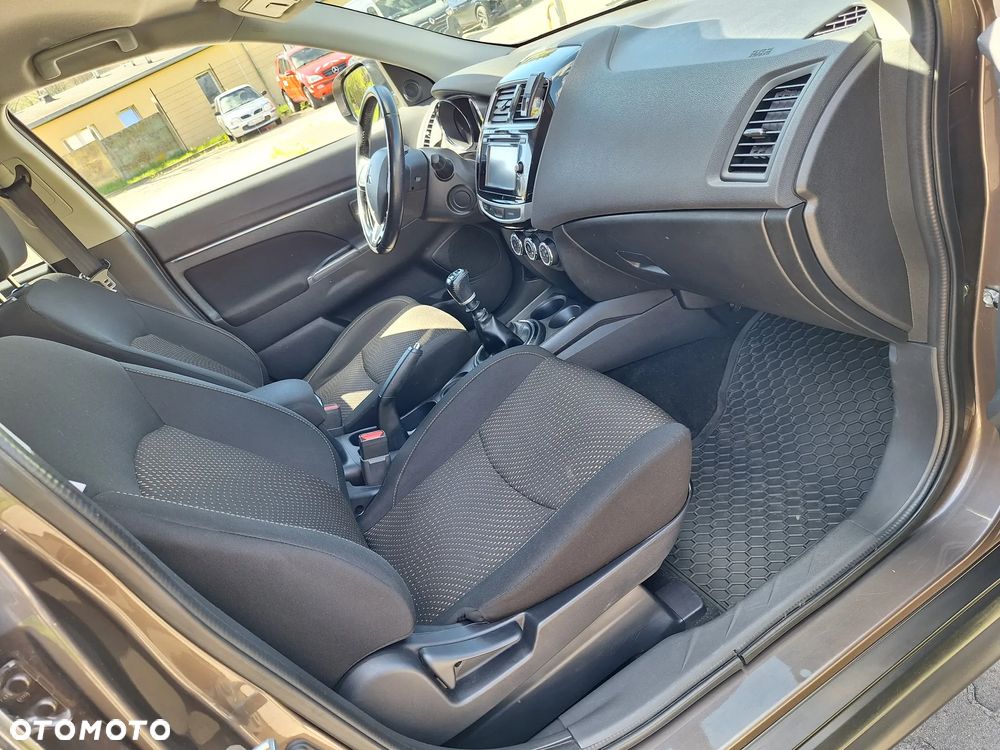 Mitsubishi ASX 1.6 DI-D 2WD Plus - 10