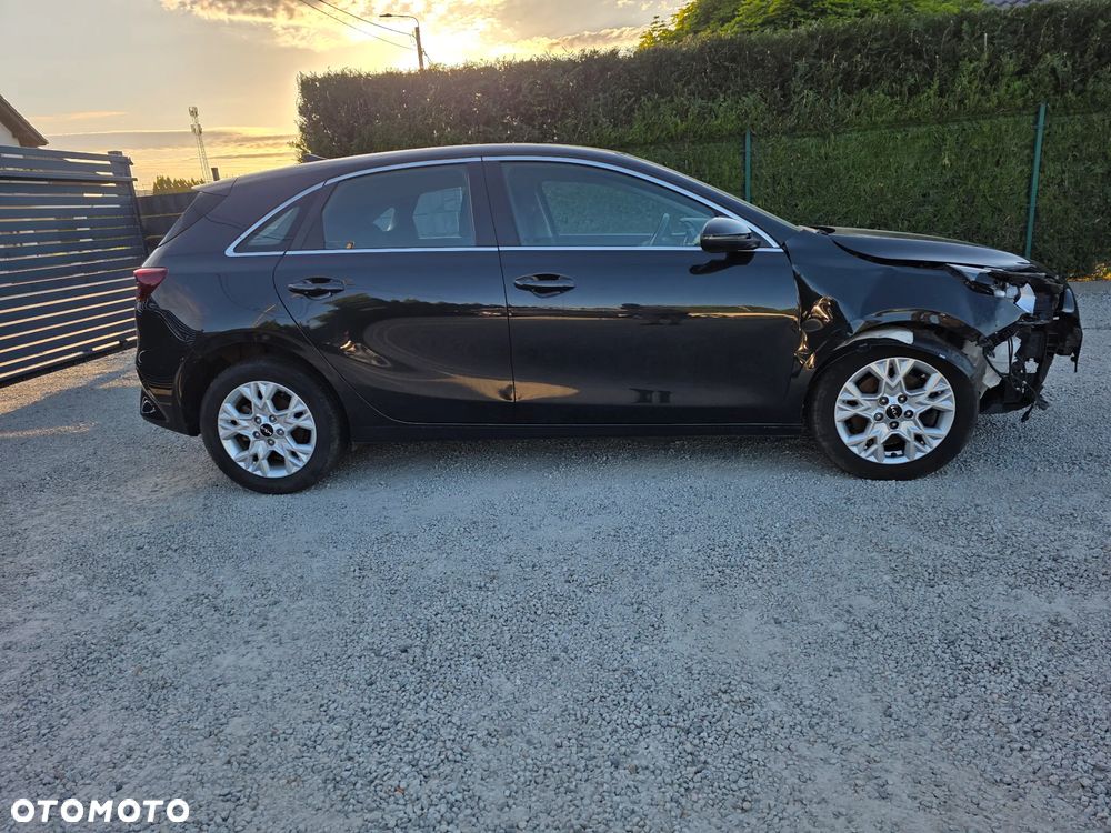 Kia Ceed 1.5 T-GDI OPF Platinum - 11