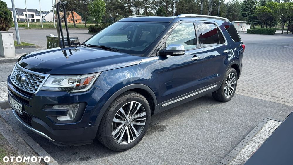 Ford Explorer - 1