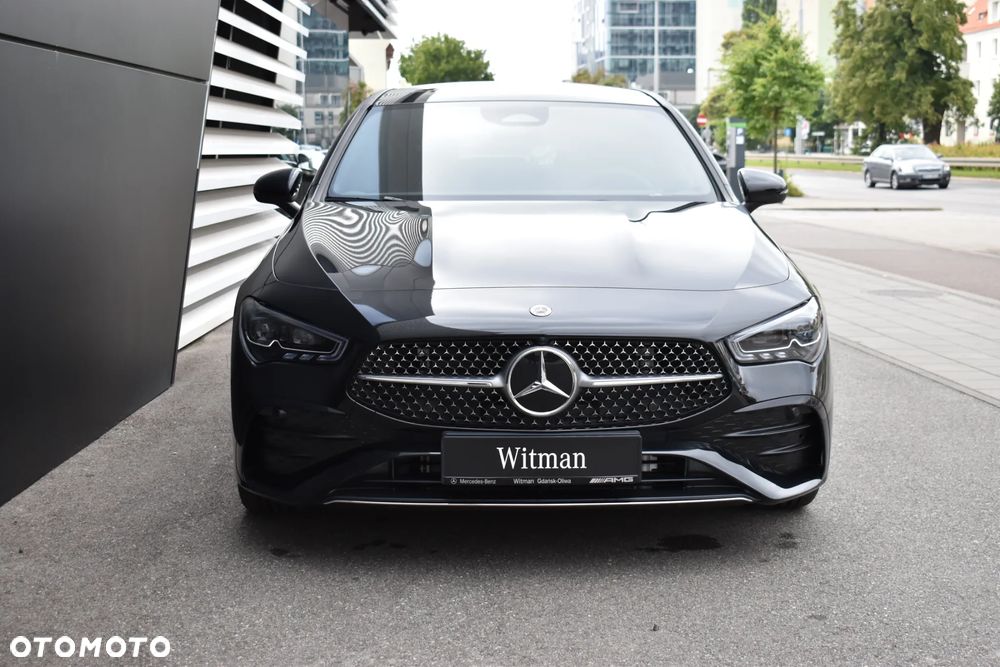 Mercedes-Benz CLA - 2