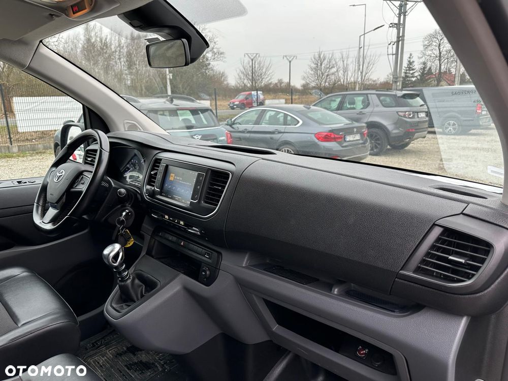 Toyota Proace - 10