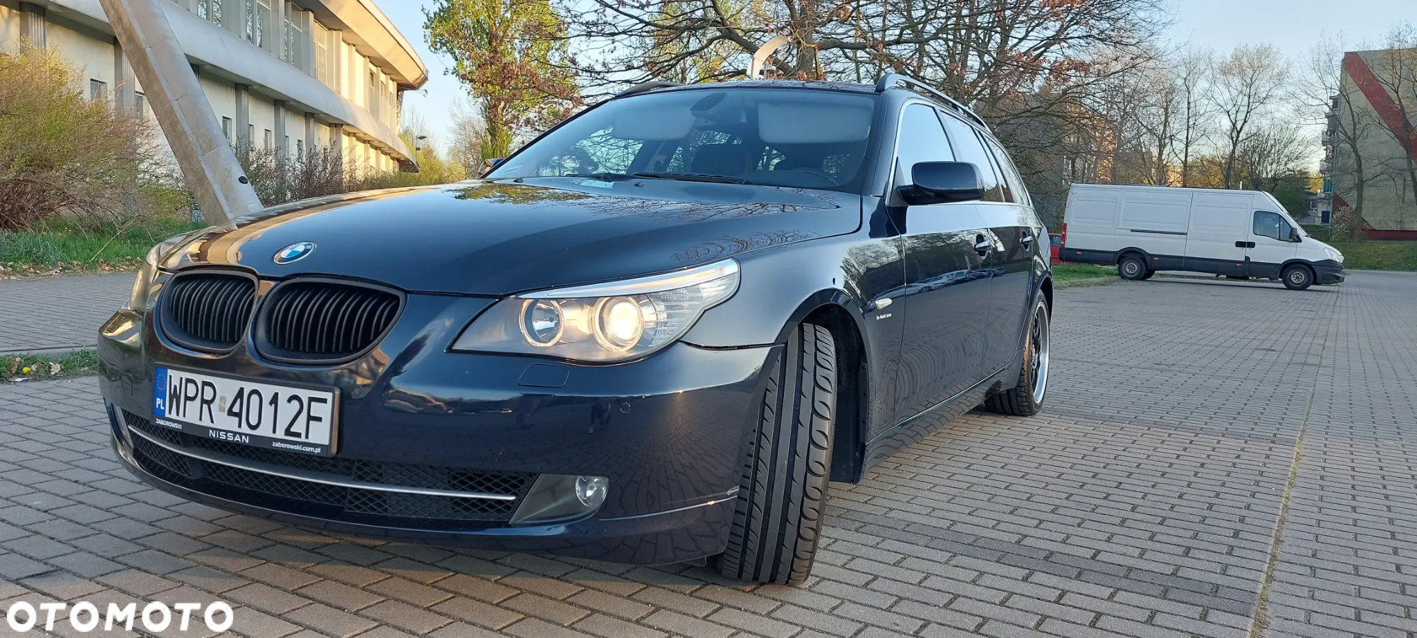 BMW Seria 5 520d Touring - 11