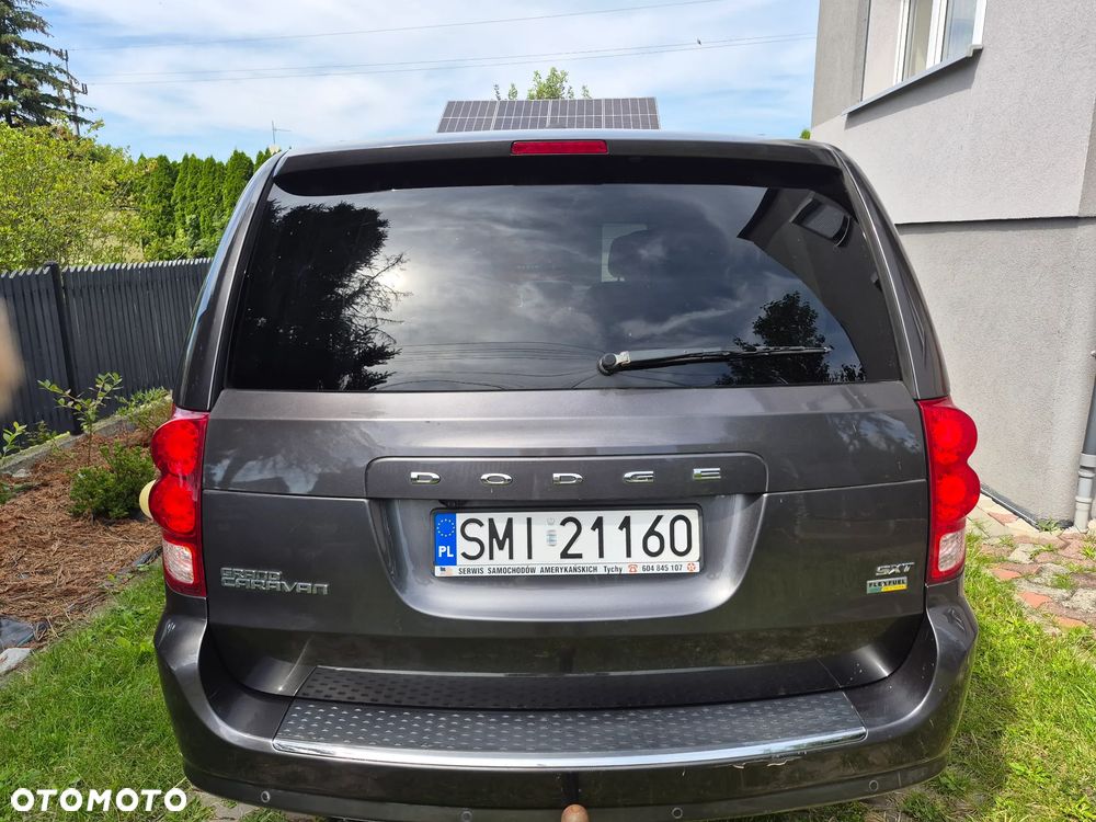 Dodge Grand Caravan - 4