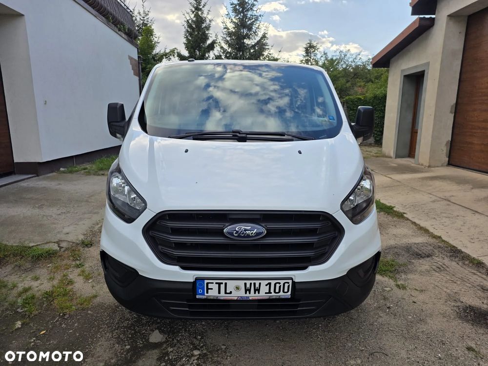 Ford Transit Custom - 32