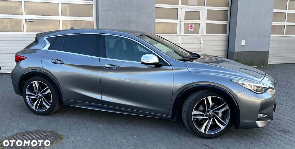Infiniti Q30 2.2d Sport Tech AWD 7DCT - 6