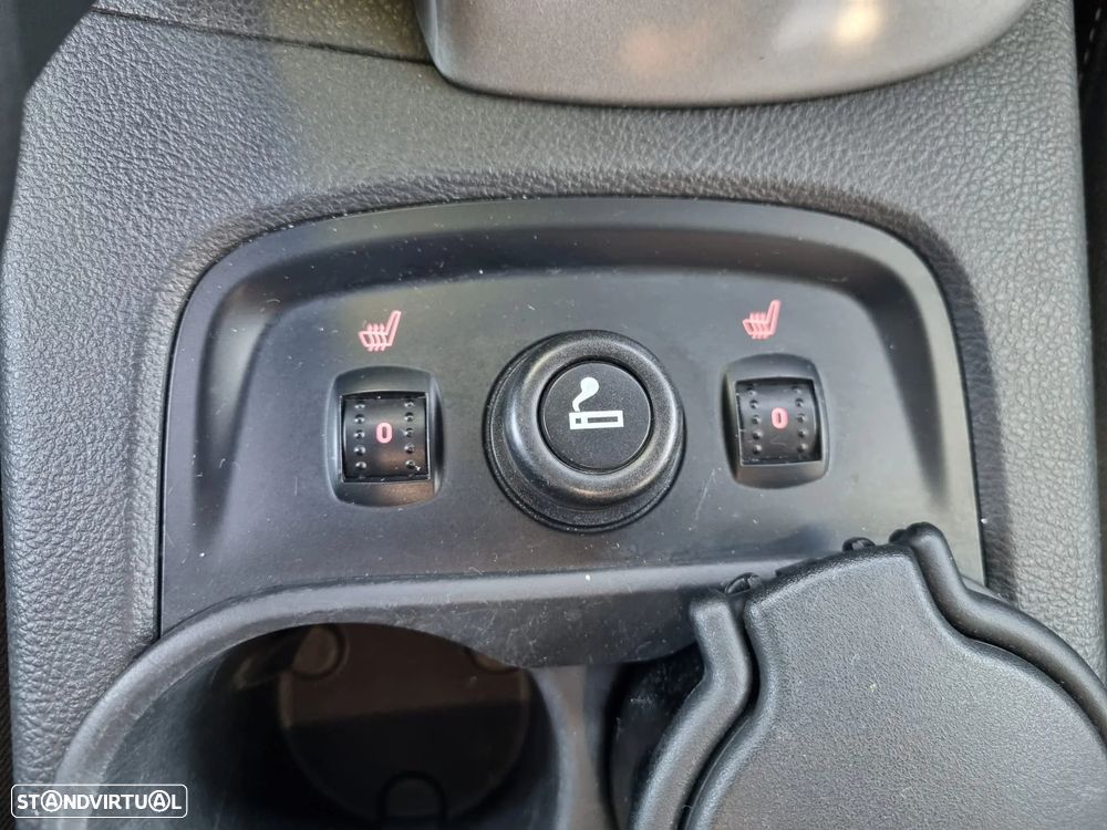 Ford Focus 1.0 SCTi Titanium Best - 31