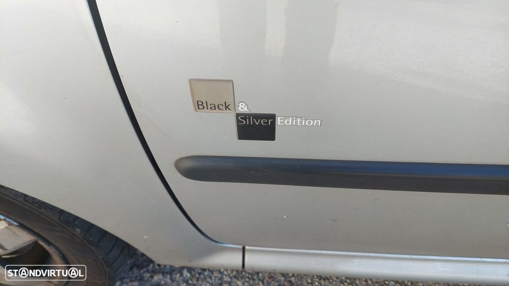 Peugeot 107 1.0 Black&Silver - 3