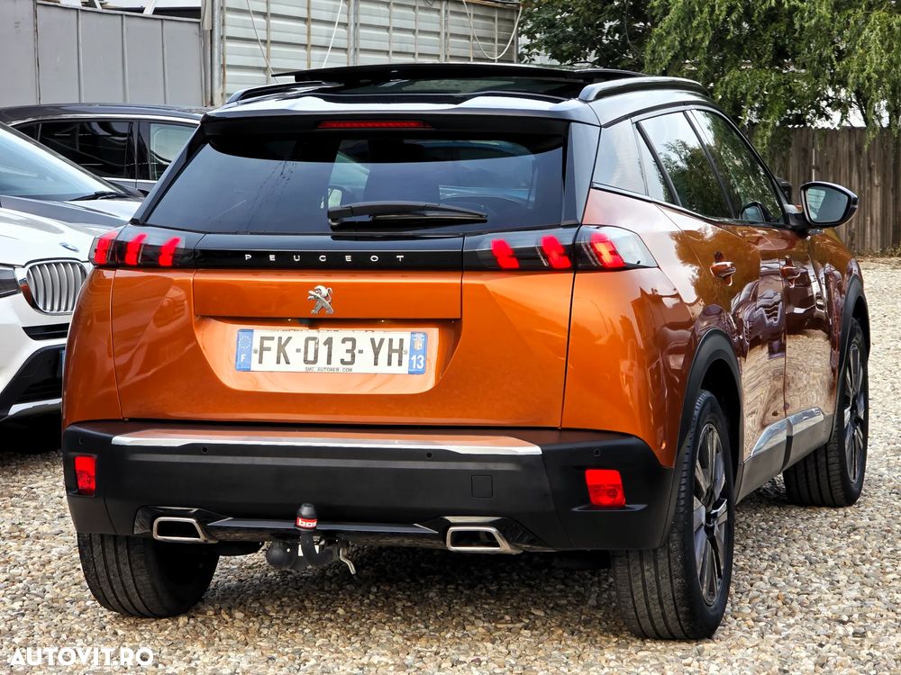 Peugeot 2008 PureTech 155 EAT8 GT Pack - 12