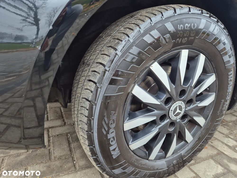 Mercedes-Benz Sprinter - 23