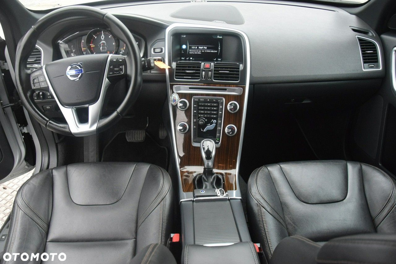 Volvo XC 60 D3 Drive-E Kinetic - 24