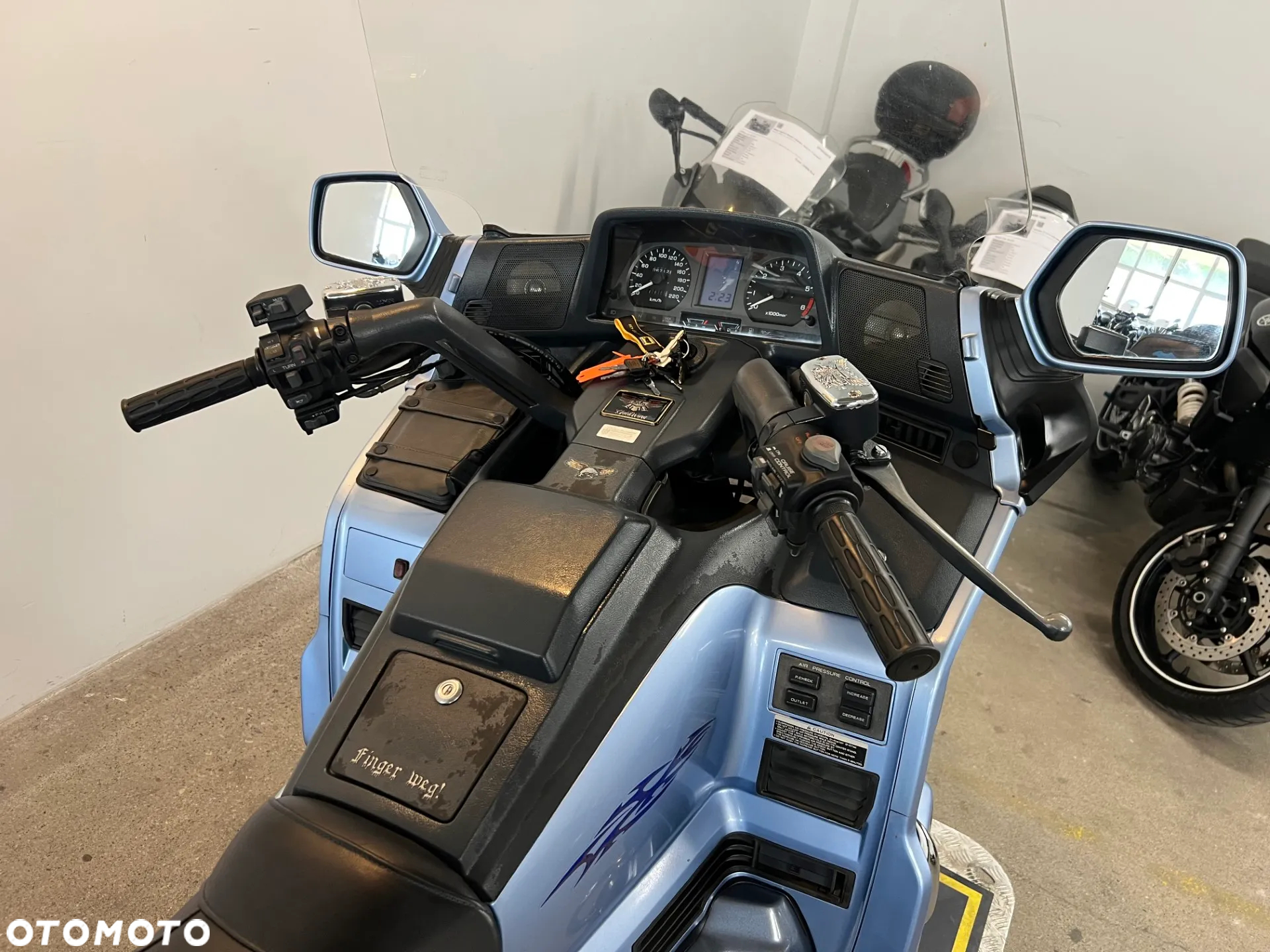 Honda GL - 5