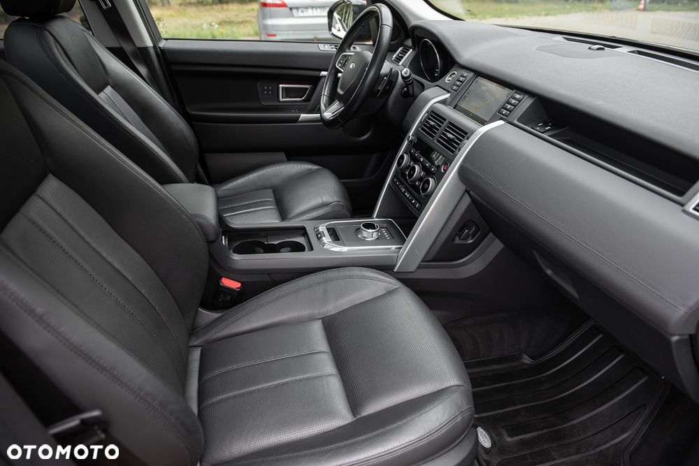 Land Rover Discovery Sport TD4 HSE Luxury - 35