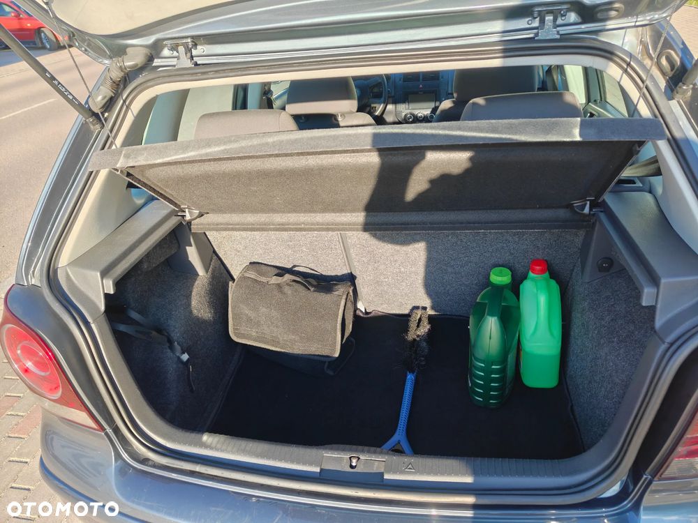 Volkswagen Polo 1.2 - 11