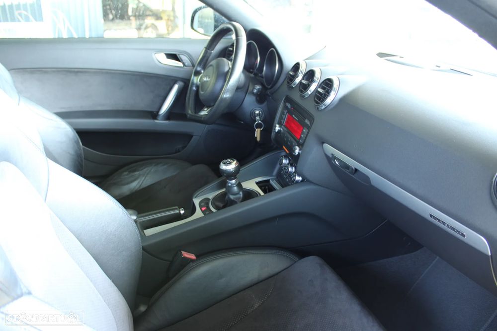 Audi TT Coupé 2.0 TDI quattro S-line - 38