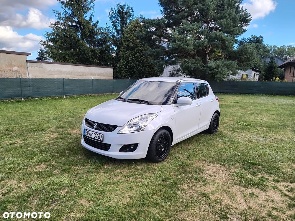 Suzuki Swift - 1