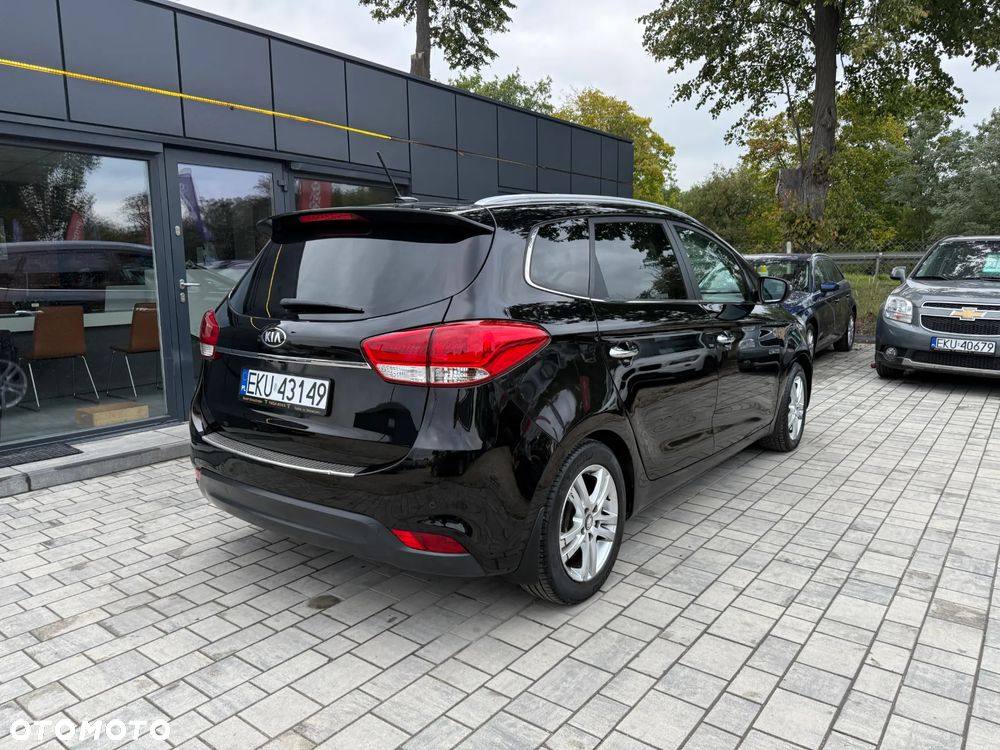 Kia Carens 1.6 GDI M - 23