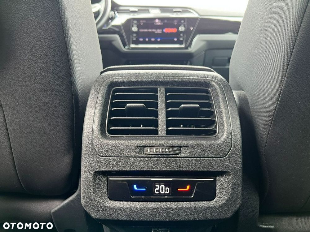 Volkswagen Touran 2.0 TDI SCR DSG Highline - 34