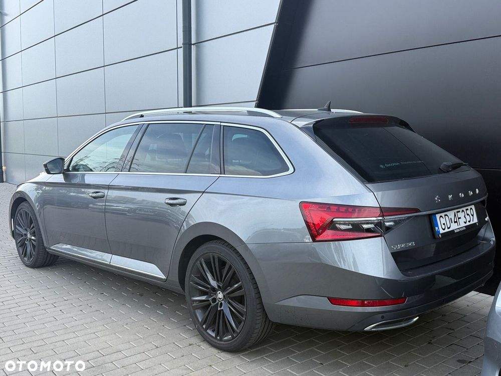 Skoda Superb 2.0 TDI SCR 4x4 L&K DSG - 2