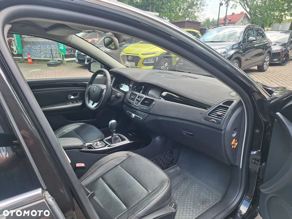 Renault Laguna dCi 180 FAP Initiale - 20