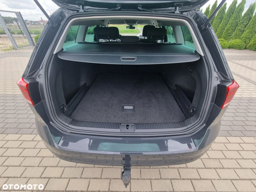 Volkswagen Passat Variant 1.5 TSI OPF DSG Business - 16