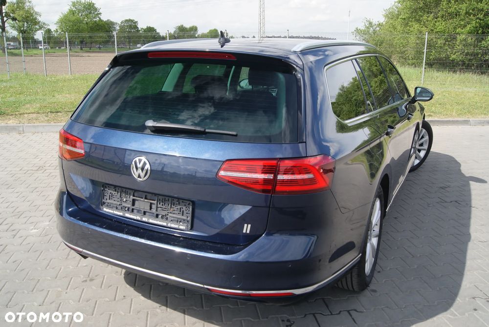 Volkswagen Passat 2.0 TDI SCR 4Mot DSG Highline - 10