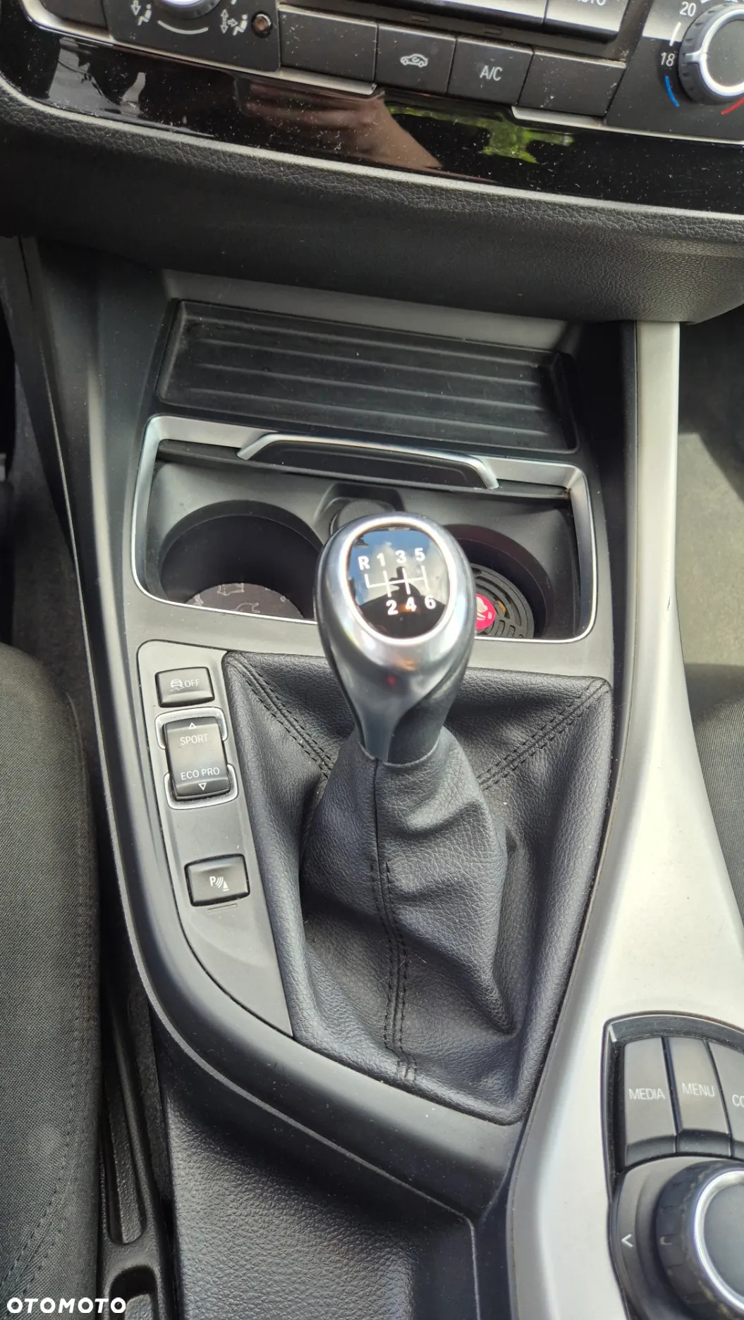 BMW Seria 1 118i Advantage - 15