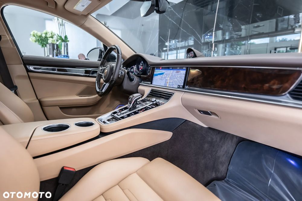 Porsche Panamera 4S GPF Executive - 39