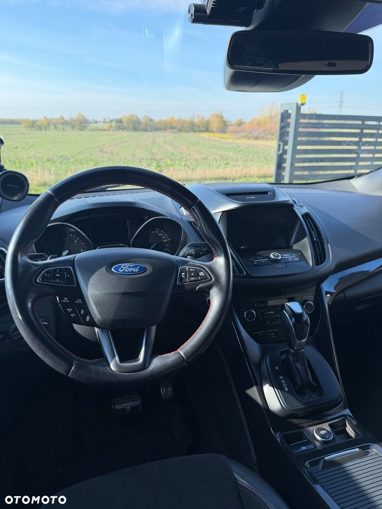 Ford Kuga - 9