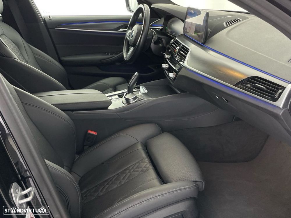 BMW 520 d Auto - 23