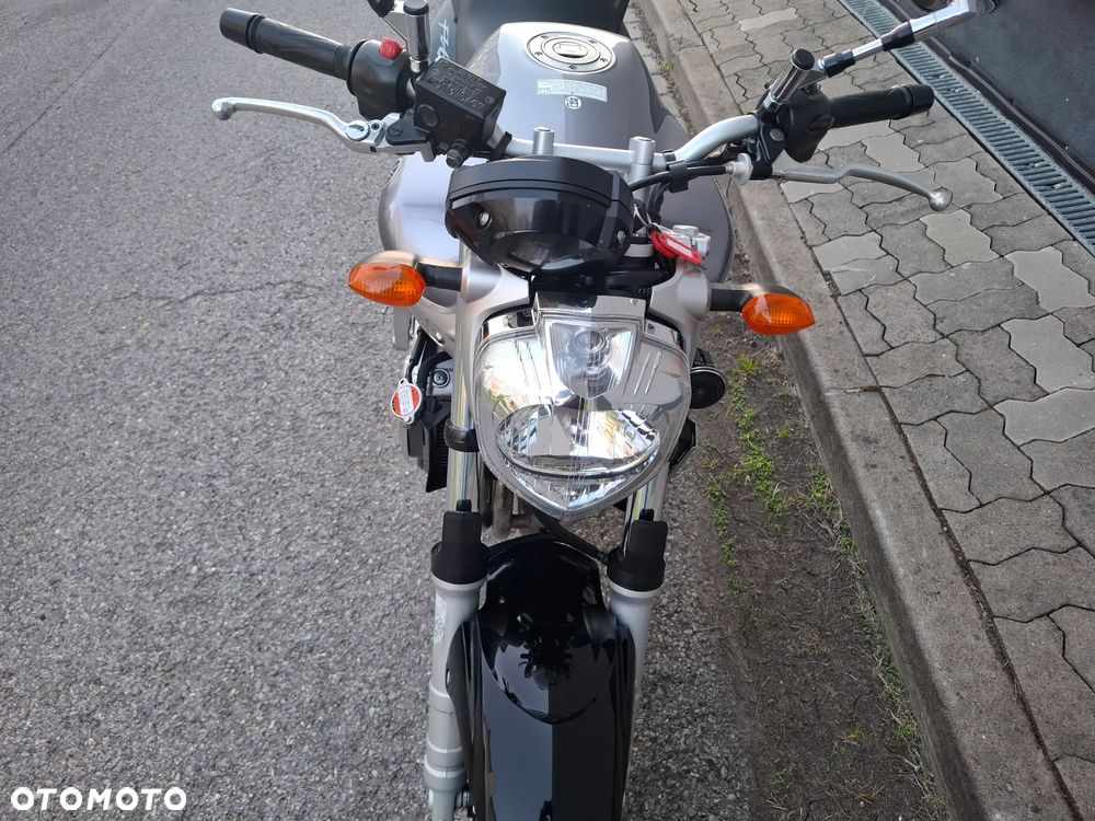 Yamaha FZ6 - 6