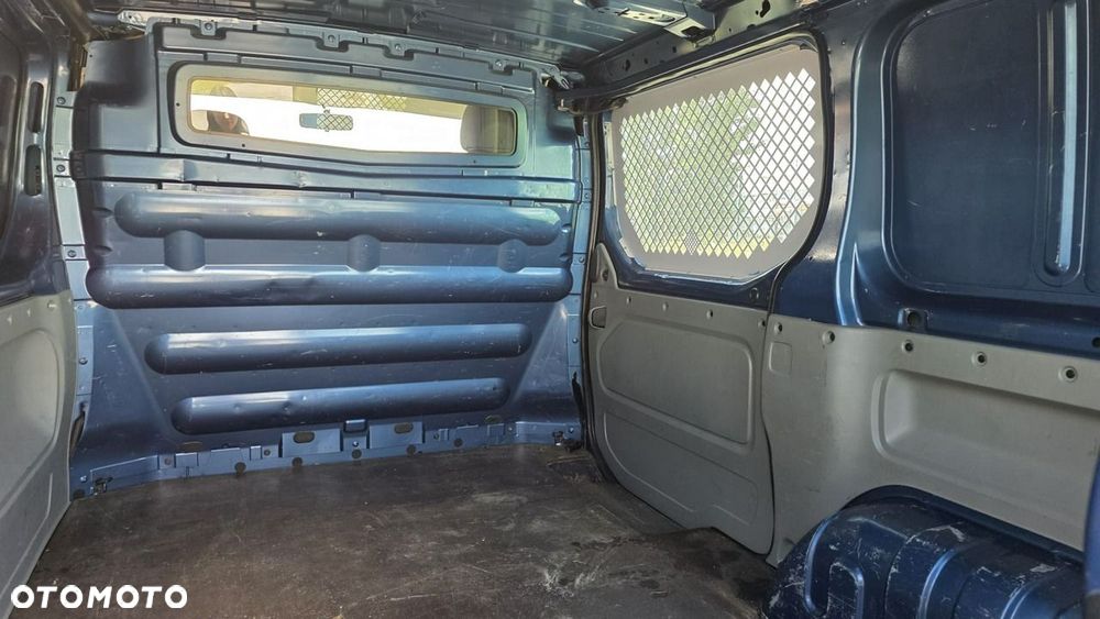 Renault Trafic - 19