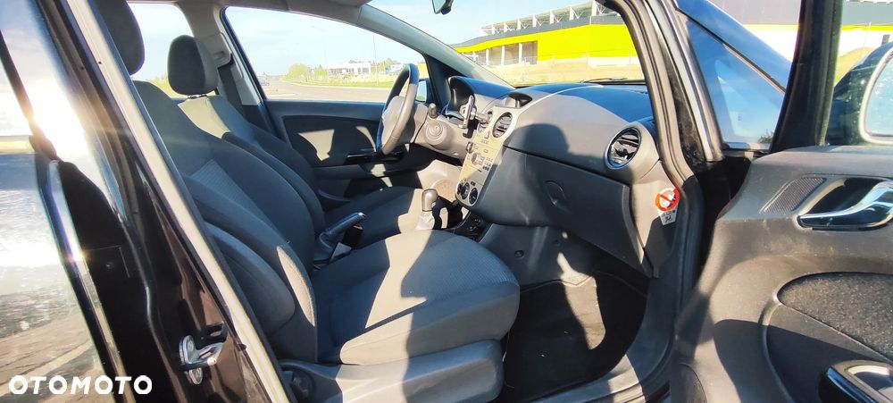 Opel Corsa 1.2 16V Cosmo - 10