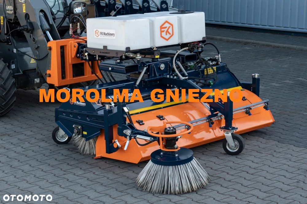 Zamiatarka komunalna przemysłowa do ulic placów magazynów FK MACHINERY CY-A MAXI TANK BRUSH HYDRO - 2