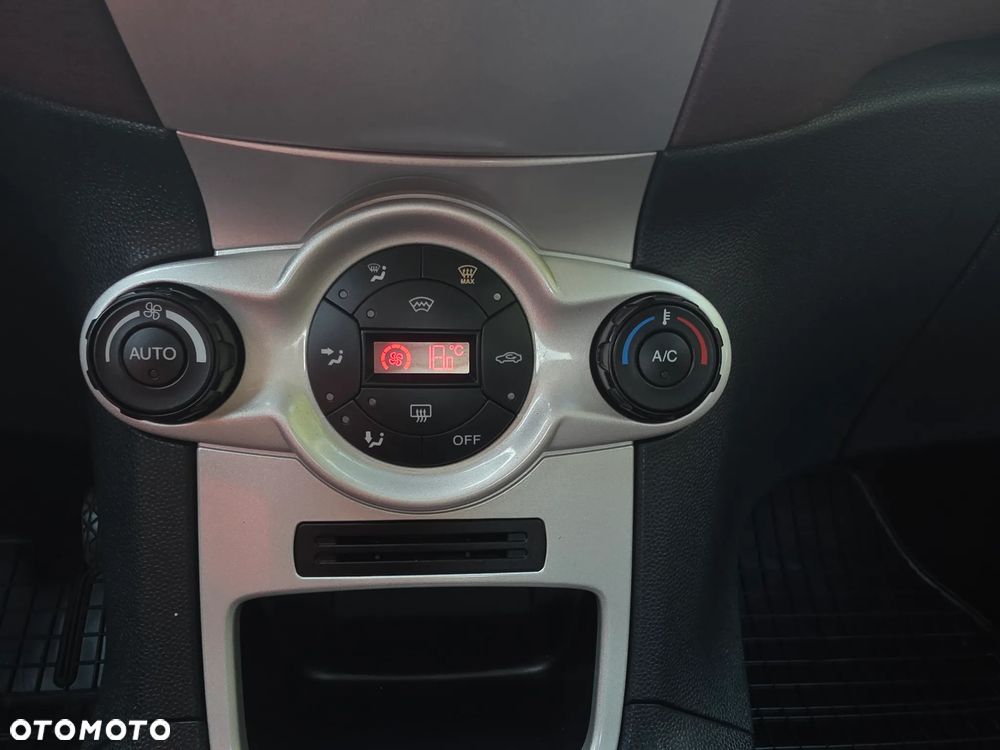 Ford Fiesta 1.25 Titanium - 18
