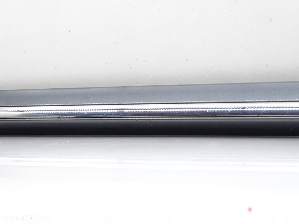 LISTWA DOLNA DRZWI PRAWY PRZÓD PRAWA PRZEDNIA VW BEETLE 5C LD7X 5C5853970 - 5