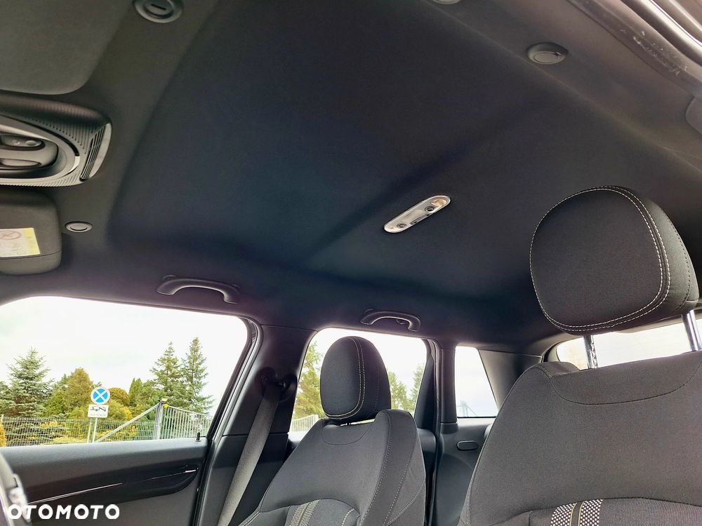 MINI Cooper 60 Years Chili - 17