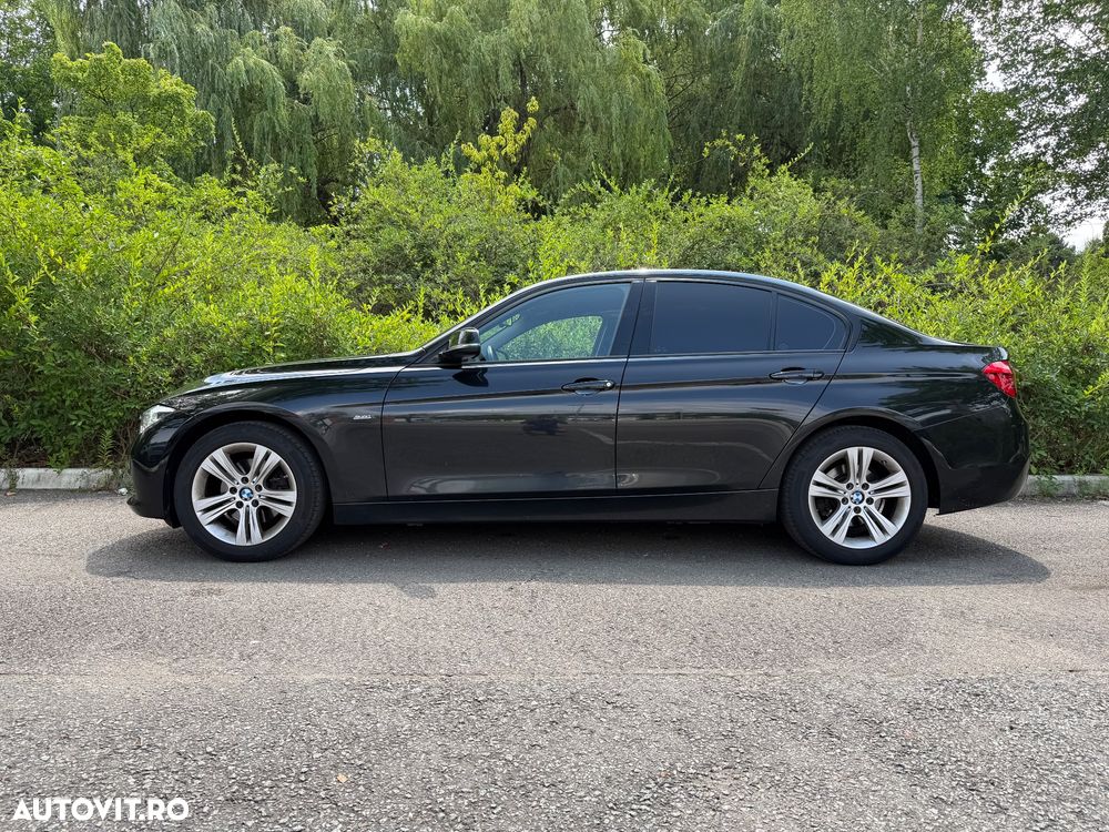 BMW Seria 3 320d Aut. Sport Line - 12