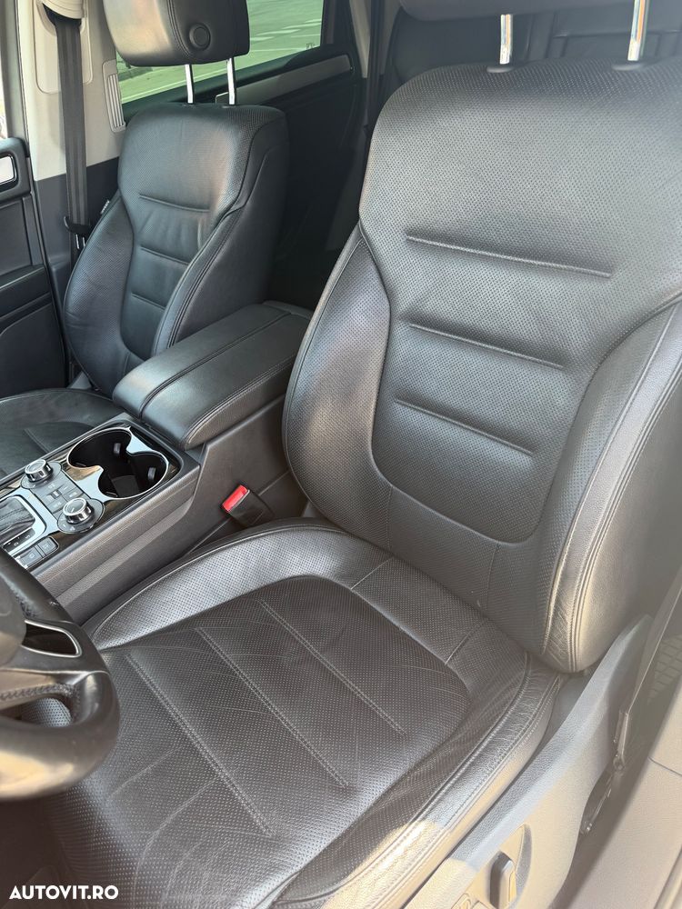Volkswagen Touareg 3.0 V6 TDI BMT - 27