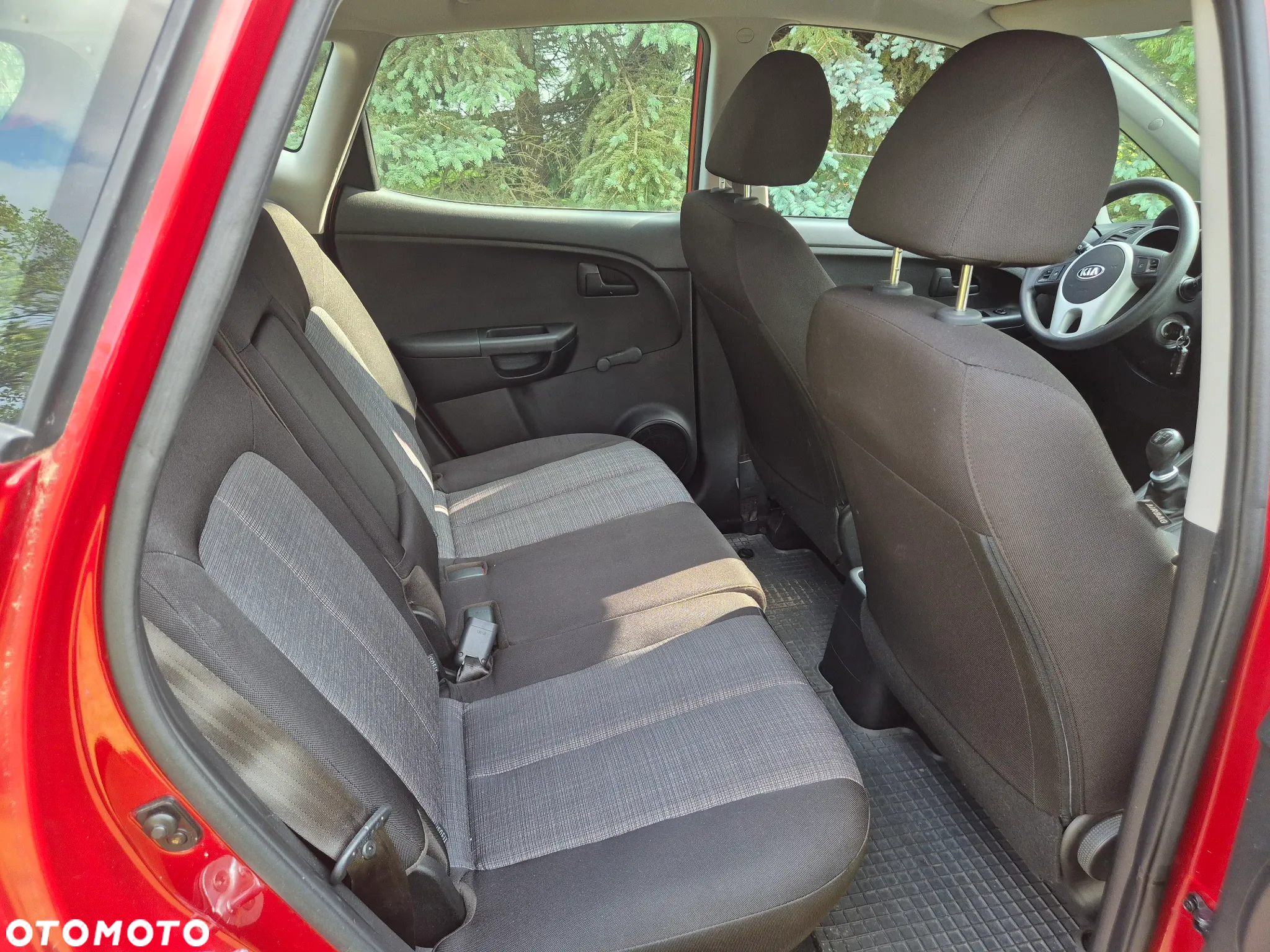 Kia Venga - 13